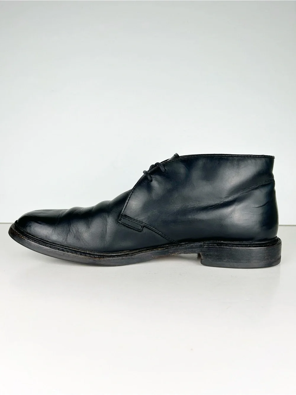 Frye Weston Lace Up Black Leather Chukka Vibram Soles Minimalist Ankle Boots